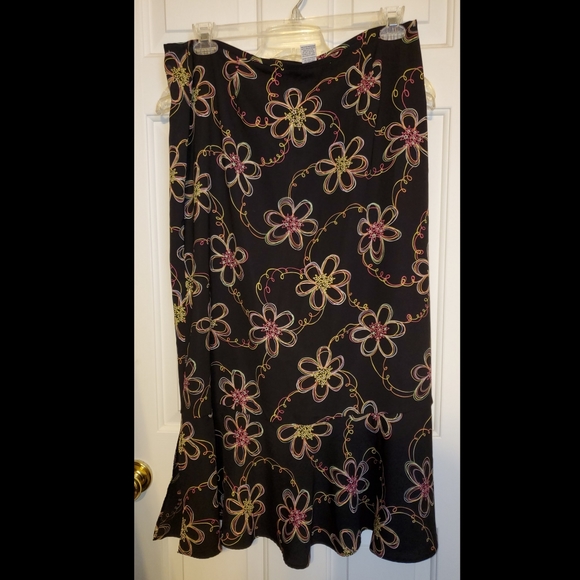 18 Sag Harbor size black floral skirt vintage - Picture 2 of 6